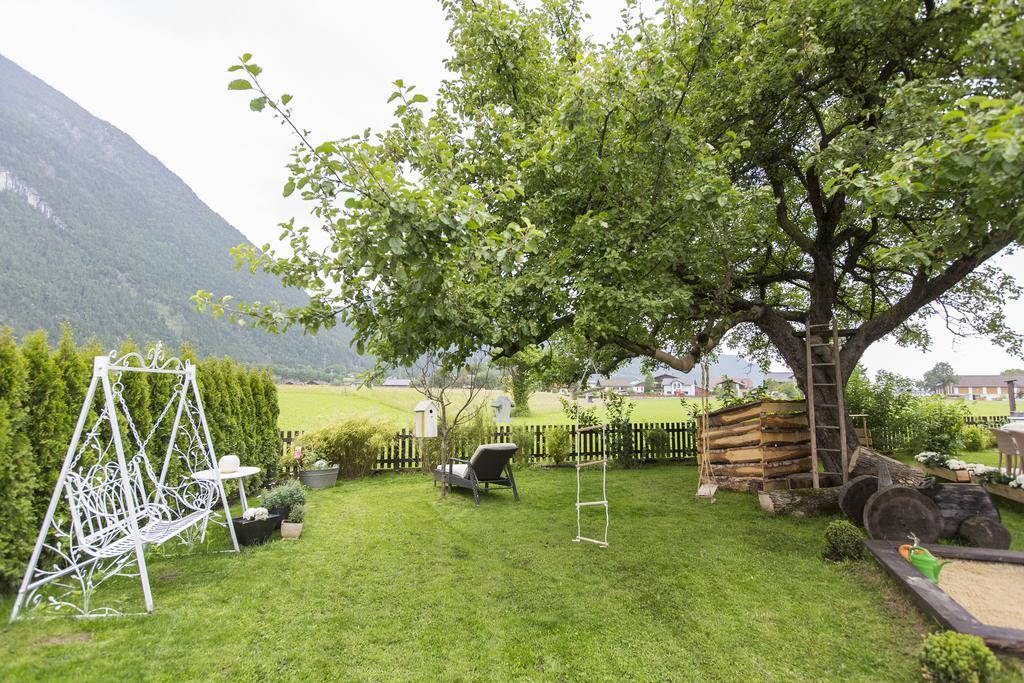 Forest Chalet, 15 Min To Salzburg Olt Town, And Most Beautiful Lakes, Secluded Location, 1,000 Sqm Garden, Mountainview, Panorama Sauna, Bath Whirlpool, Bbq&Bikes&Sunbeds For Free, Up To 10 P Golling an der Salzach Exterior photo