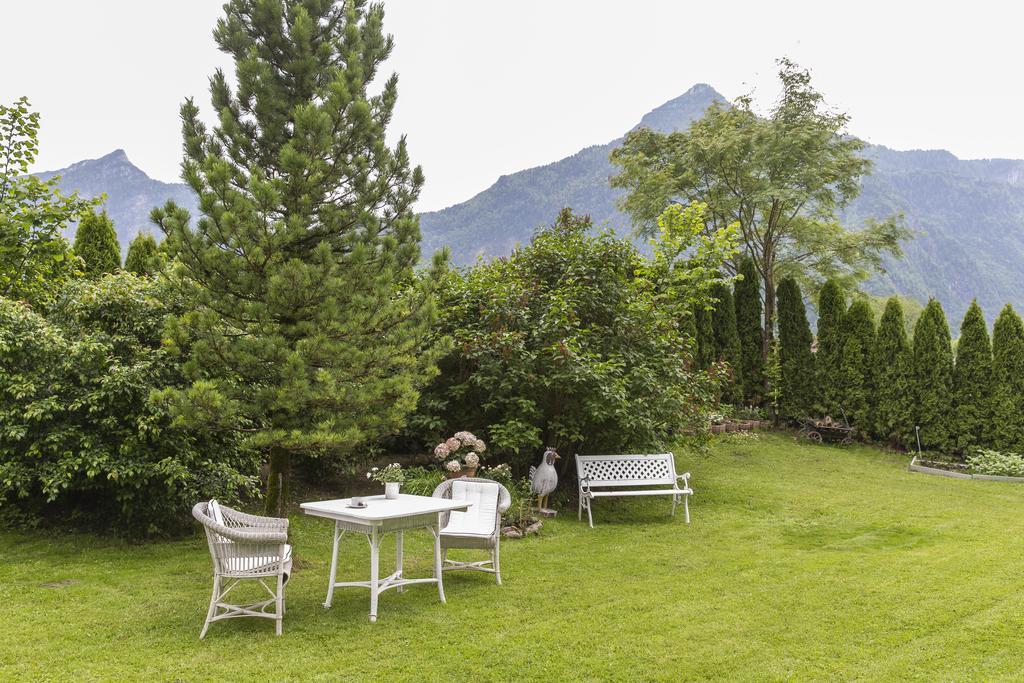 Forest Chalet, 15 Min To Salzburg Olt Town, And Most Beautiful Lakes, Secluded Location, 1,000 Sqm Garden, Mountainview, Panorama Sauna, Bath Whirlpool, Bbq&Bikes&Sunbeds For Free, Up To 10 P Golling an der Salzach Exterior photo