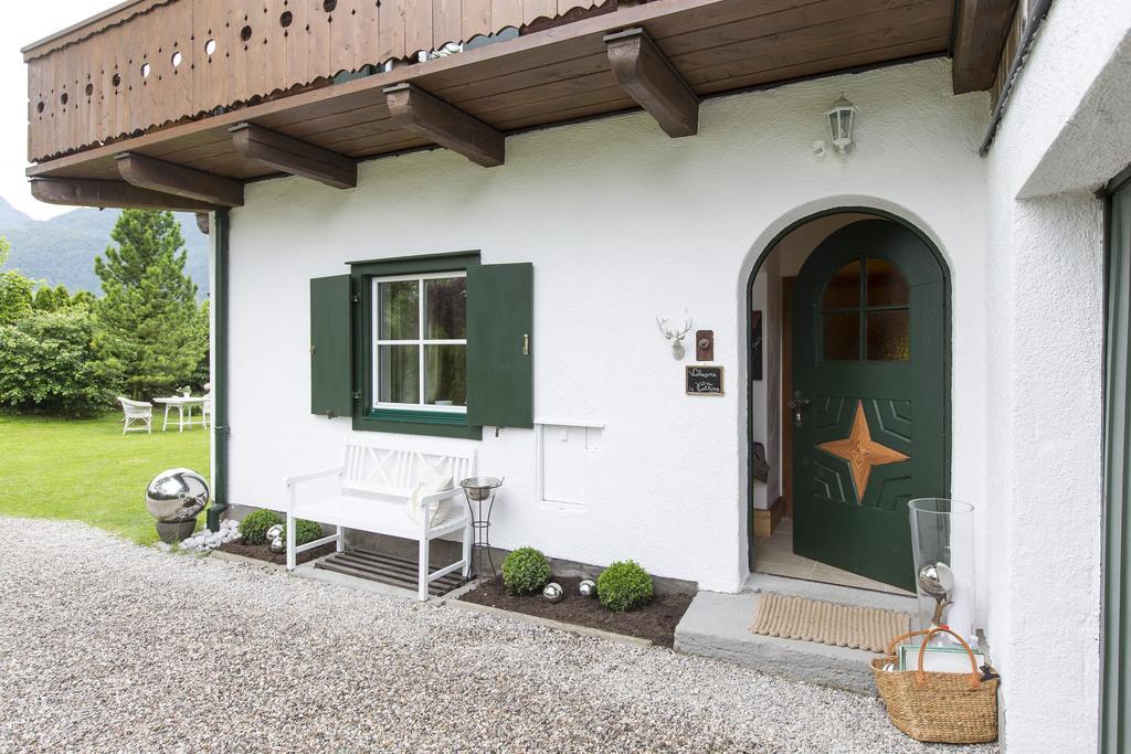 Forest Chalet, 15 Min To Salzburg Olt Town, And Most Beautiful Lakes, Secluded Location, 1,000 Sqm Garden, Mountainview, Panorama Sauna, Bath Whirlpool, Bbq&Bikes&Sunbeds For Free, Up To 10 P Golling an der Salzach Exterior photo