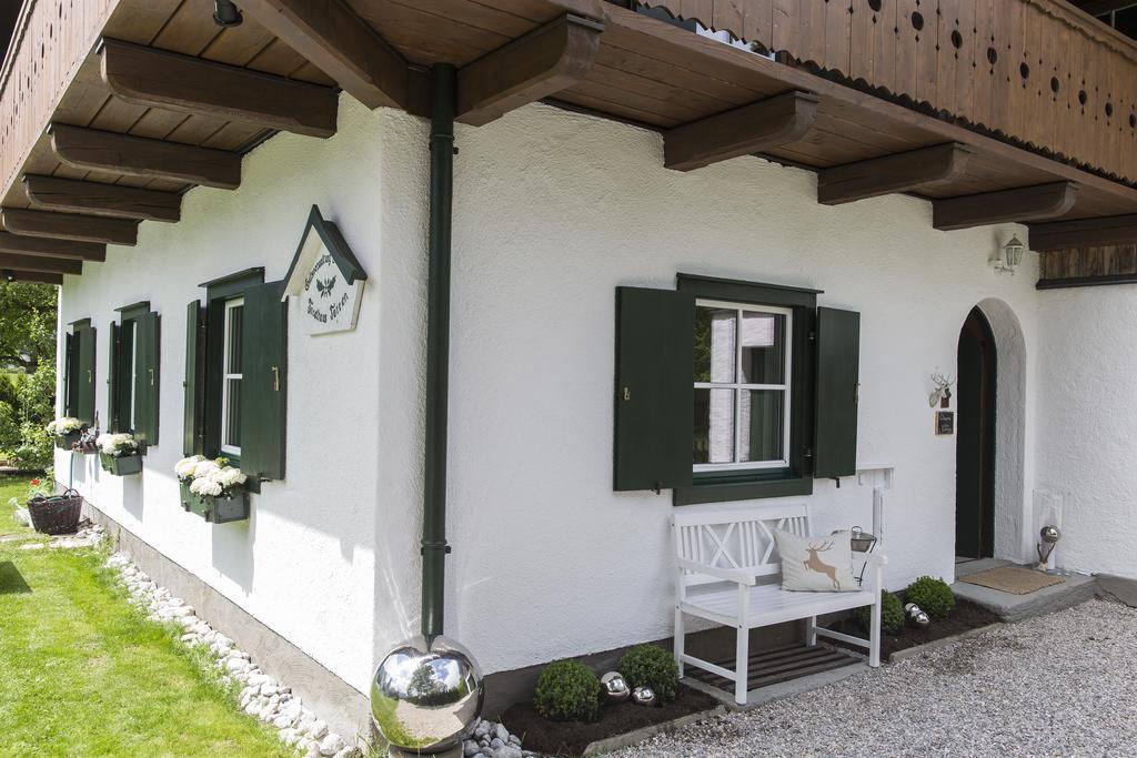 Forest Chalet, 15 Min To Salzburg Olt Town, And Most Beautiful Lakes, Secluded Location, 1,000 Sqm Garden, Mountainview, Panorama Sauna, Bath Whirlpool, Bbq&Bikes&Sunbeds For Free, Up To 10 P Golling an der Salzach Exterior photo